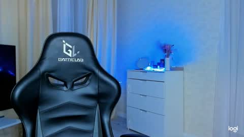 Leula online show from February 27, 7:17 pm