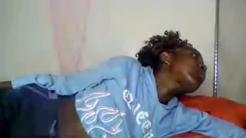 i wish to be someones real princess online show from July 4, 10:30 am