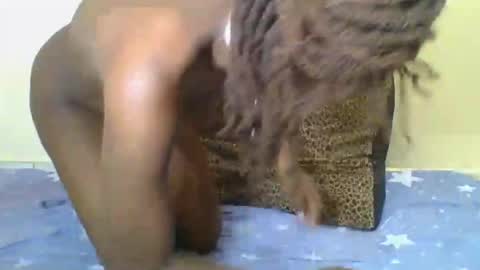 Yvonne online show from May 27, 2:08 am