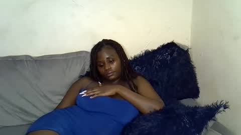 Snapshot of afrii_kity chatting on October 1, 7:46 pm afrii_kity online show from October 1, 7:46 pm