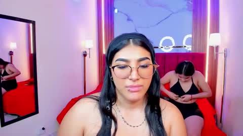 Afrodita Chery y Hermione online show from March 5, 3:18 pm