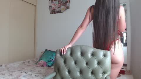 afrodithaa_ online show from April 8, 6:44 pm