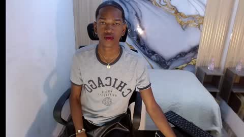 AfroWayuuu online show from July 25, 3:26 am