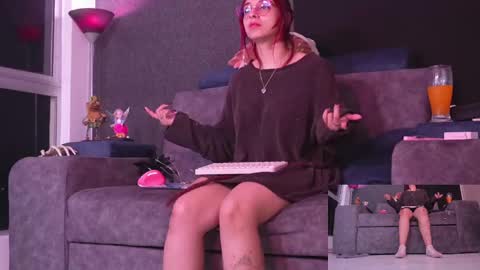 Agata Collinss online show from March 2, 7:10 am