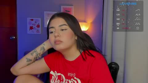 Cat online show from May 26, 5:24 am