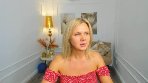 Agatha online show from May 31, 6:09 pm