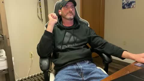 AhShucks online show from April 5, 4:31 am