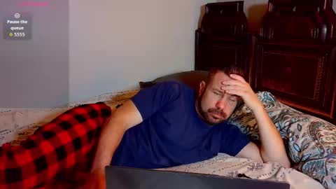 Blue Eyed Handsome Man online show from February 16, 12:42 am