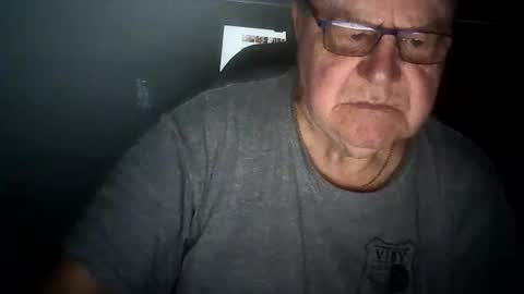 Snapshot of ahmole chatting on December 26, 6:19 am Ole online show from December 26, 6:19 am