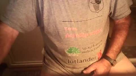 Snapshot of ahmole chatting on October 12, 10:44 pm Ole online show from October 12, 10:44 pm