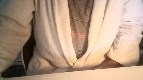 Snapshot of ahmole chatting on February 2, 11:18 am Ole online show from February 2, 11:18 am