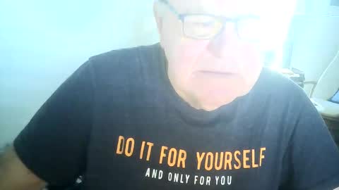 Snapshot of ahmole chatting on December 25, 12:58 pm Ole online show from December 25, 12:58 pm