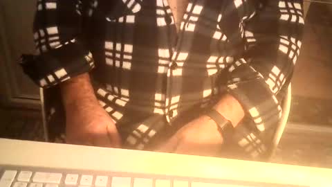 Snapshot of ahmole chatting on January 2, 9:39 pm Ole online show from January 2, 9:39 pm