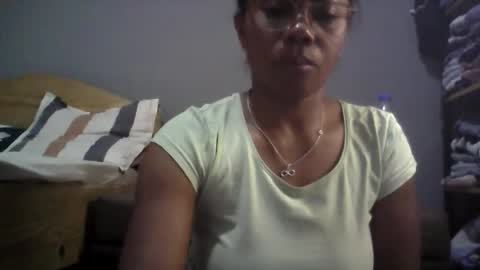 Snapshot of aicha_boobs chatting on October 1, 4:06 pm Aicha boobs online show from October 1, 4:06 pm