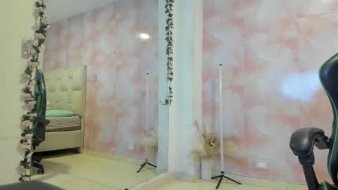 Snapshot of aida_rose chatting on September 16, 7:28 pm karoline online show from September 16, 7:28 pm