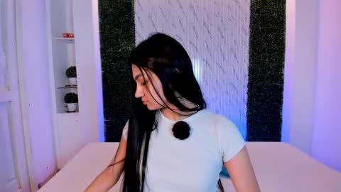 aidajoness online show from March 6, 11:53 am