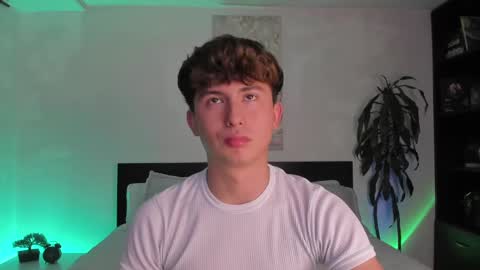 A H  online show from January 17, 2:08 am