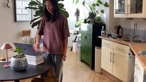 Spicyla online show from November 2, 12:38 pm