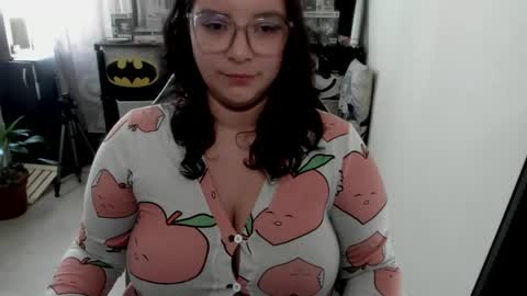 Catalina online show from April 7, 3:47 pm