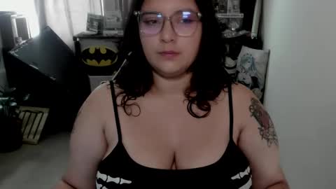 Catalina online show from February 24, 1:03 pm