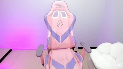 Snapshot of ailee_kawaii chatting on February 11, 4:13 pm Ailee Hyuga online show from February 11, 4:13 pm