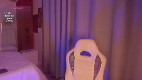   online show from February 10, 2:03 am