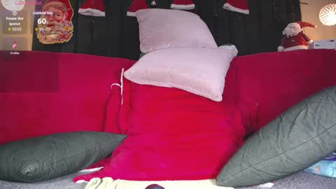 Ailyn rouss online show from December 19, 2:29 am