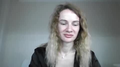 AinyrVixxen online show from May 26, 8:48 pm