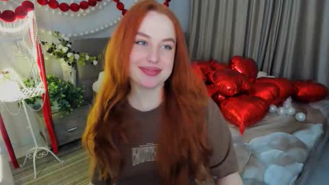 Louise online show from February 15, 6:06 pm