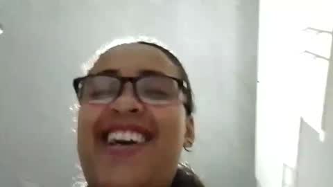 aisha koswell3 online show from June 7, 6:51 am