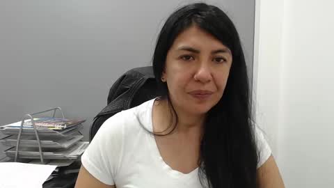 Katie   online show from February 27, 3:48 pm