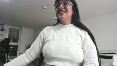 Katie   online show from March 11, 3:37 pm