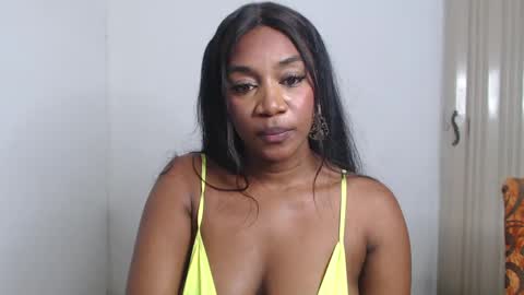 Aisha online show from May 22, 5:47 am