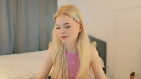 Alisha3 online show from August 1, 1:45 pm
