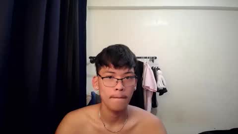 aj_daksxx online show from March 16, 8:40 am