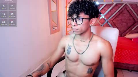 Snapshot of akazaboy chatting on March 8, 5:17 am akazaboy online show from March 8, 5:17 am