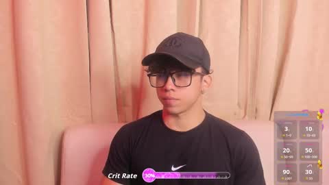 Snapshot of akazaboy chatting on October 19, 4:17 am akazaboy online show from October 19, 4:17 am