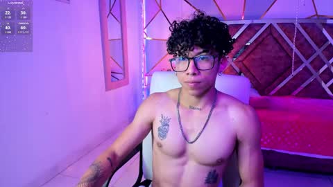 Snapshot of akazaboy chatting on March 12, 4:30 am akazaboy online show from March 12, 4:30 am