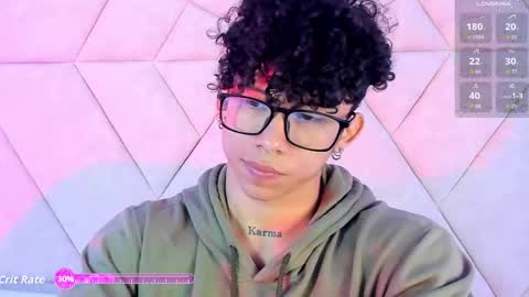 Snapshot of akazaboy chatting on September 23, 4:28 am akazaboy online show from September 23, 4:28 am