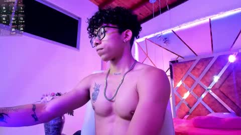 Snapshot of akazaboy chatting on March 12, 10:37 am akazaboy online show from March 12, 10:37 am