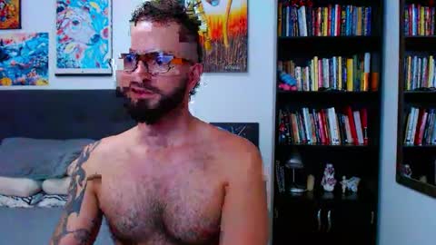 Snapshot of akiles_r chatting on September 30, 11:37 pm akiles online show from September 30, 11:37 pm