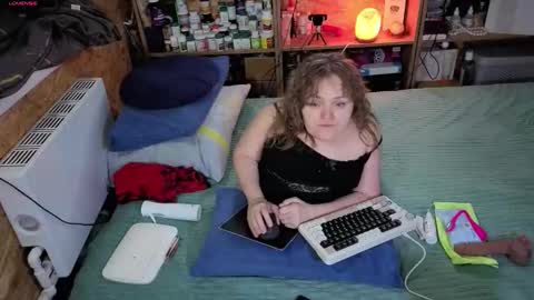 Natalie online show from November 24, 9:41 am