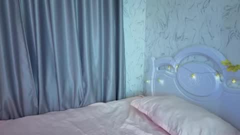 Kim online show from November 3, 4:41 pm