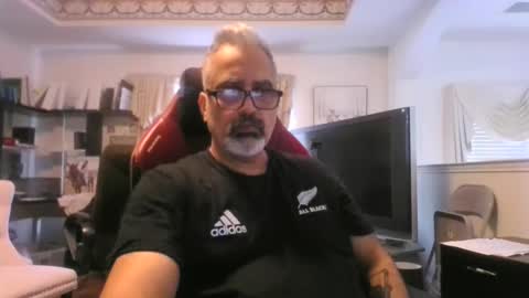 aladdin31673 online show from March 27, 3:46 pm