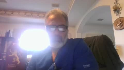 aladdin31673 online show from March 3, 11:56 pm