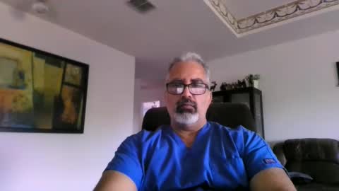 aladdin31673 online show from June 10, 12:10 am