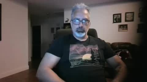 aladdin31673 online show from June 4, 1:55 am