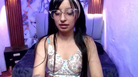 alaia_blue1 online show from October 10, 2:34 pm