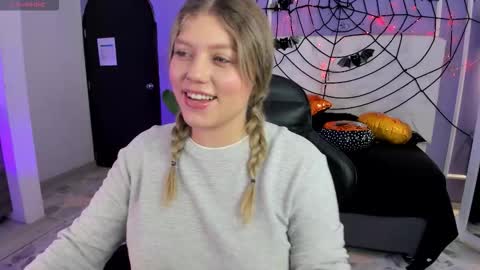 Alaia online show from November 1, 1:10 pm