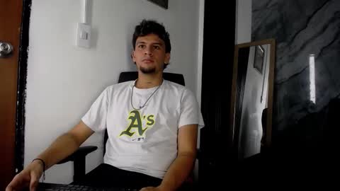 alan__smith online show from January 14, 7:22 pm